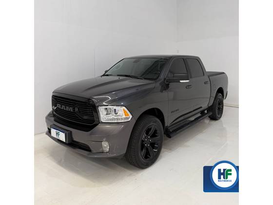 RAM CLASSIC 5.7 V8 GASOLINA LARAMIE NIGHT EDITION CD 4X4 AUTOMÁTICO RAM CLASSIC 5.7 V8 GASOLINA LARAMIE NIGHT EDITION CD 4X4 AUTOMÁTICO